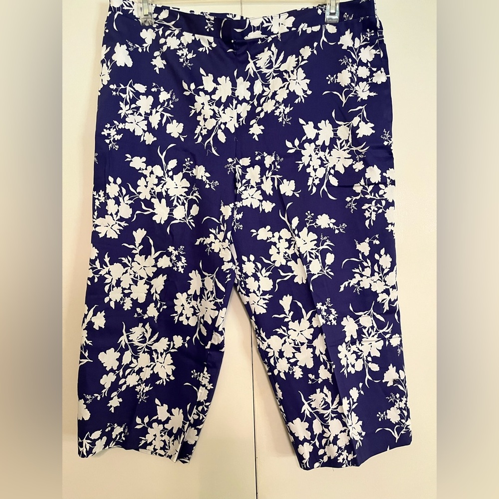 Alfred Dunner Blue and White Floral Pants